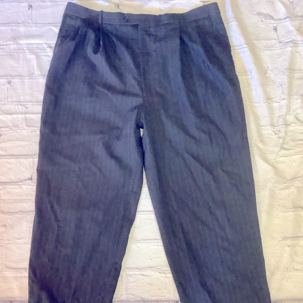 WOOLMARK DRESS SLACKS.